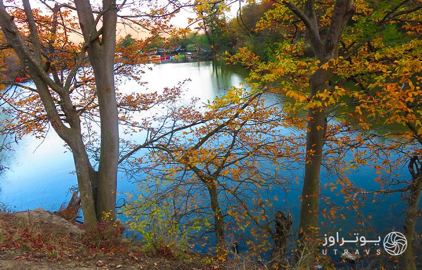 پاییز زیبای دریاچه شورمست